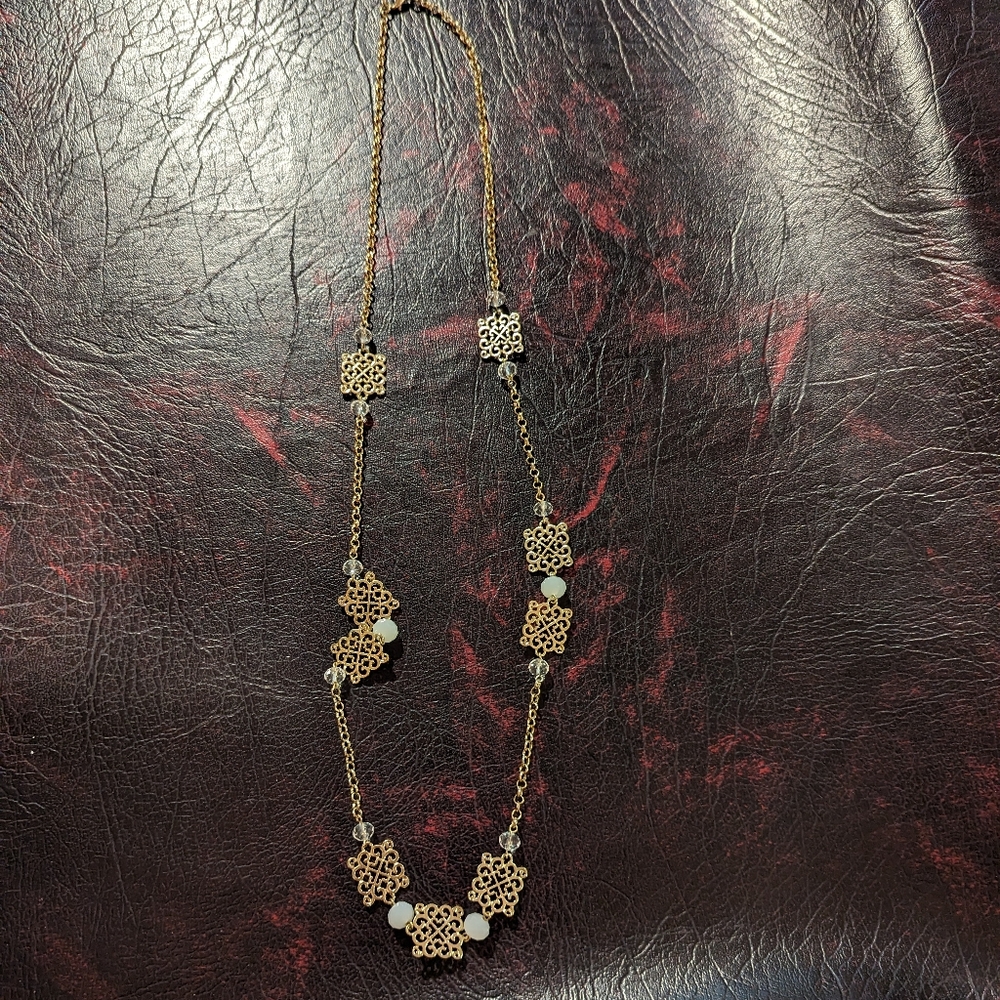 Long pink and gold necklace